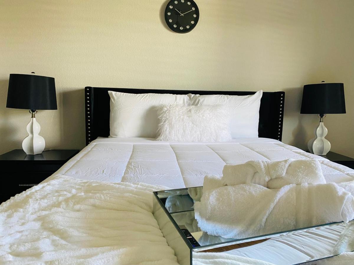 יוסטון Fashionable Stylish Apartment מראה חיצוני תמונה